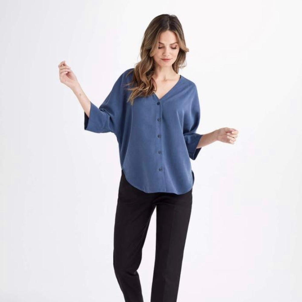 Vetta capsule boyfriend shirt L in blue (ISO)